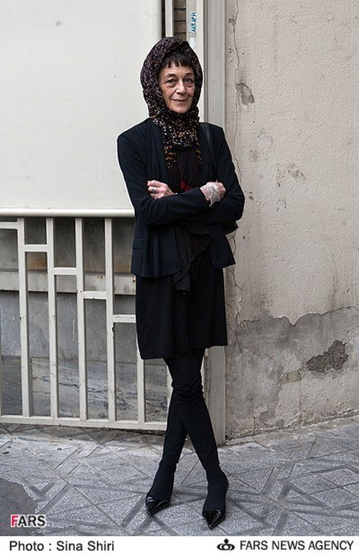 عکس/زنی که میخواهد حق ما را بگیرد!