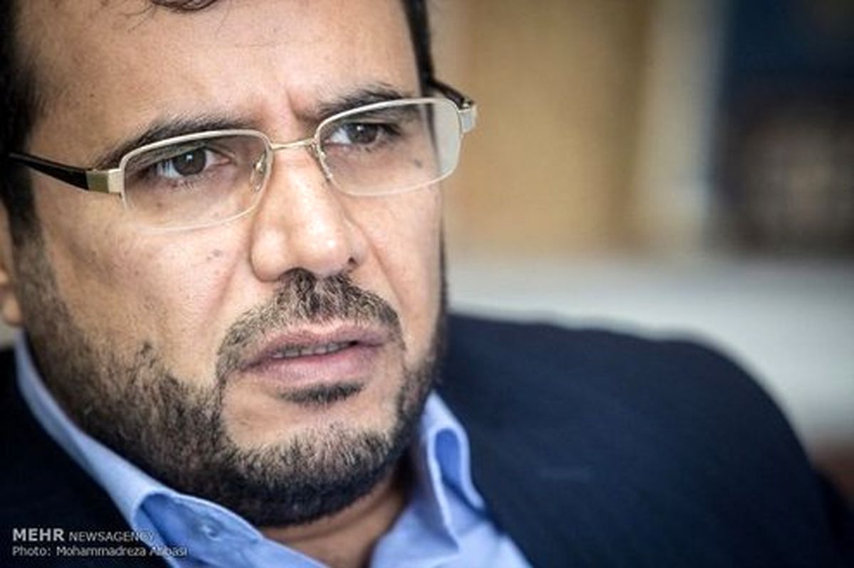 اعتراض نماینده تهران به قرائت نشدن گزارش تفحص از خودروسازها