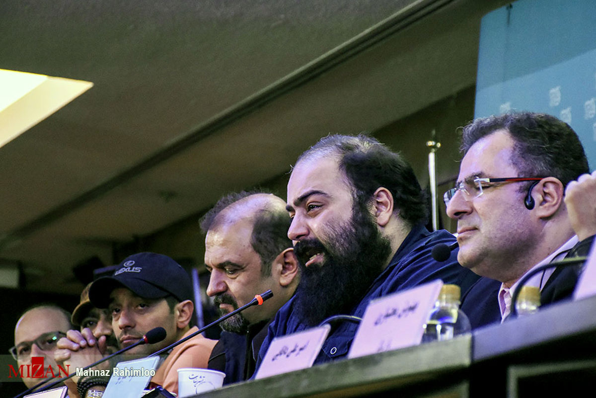 اشک‎های کارگردان «انزوا»در کاخ جشنواره +عکس