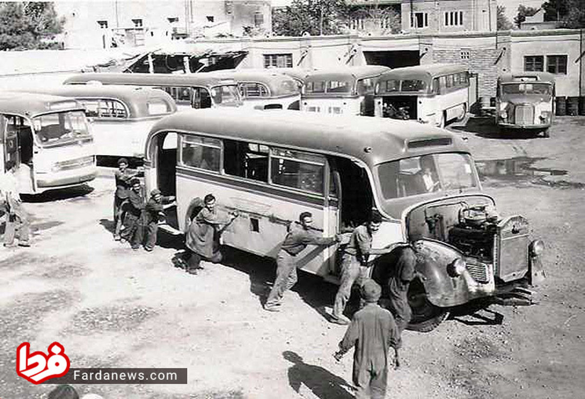 عکس: تعمیرگاه اتوبوس در تهران دهه ۴۰
