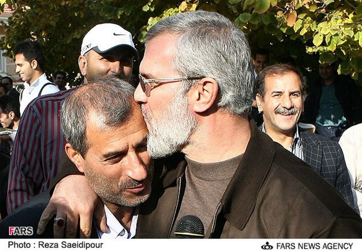 عکس/ بوسه رویانیان بر سر مایلی‌کهن