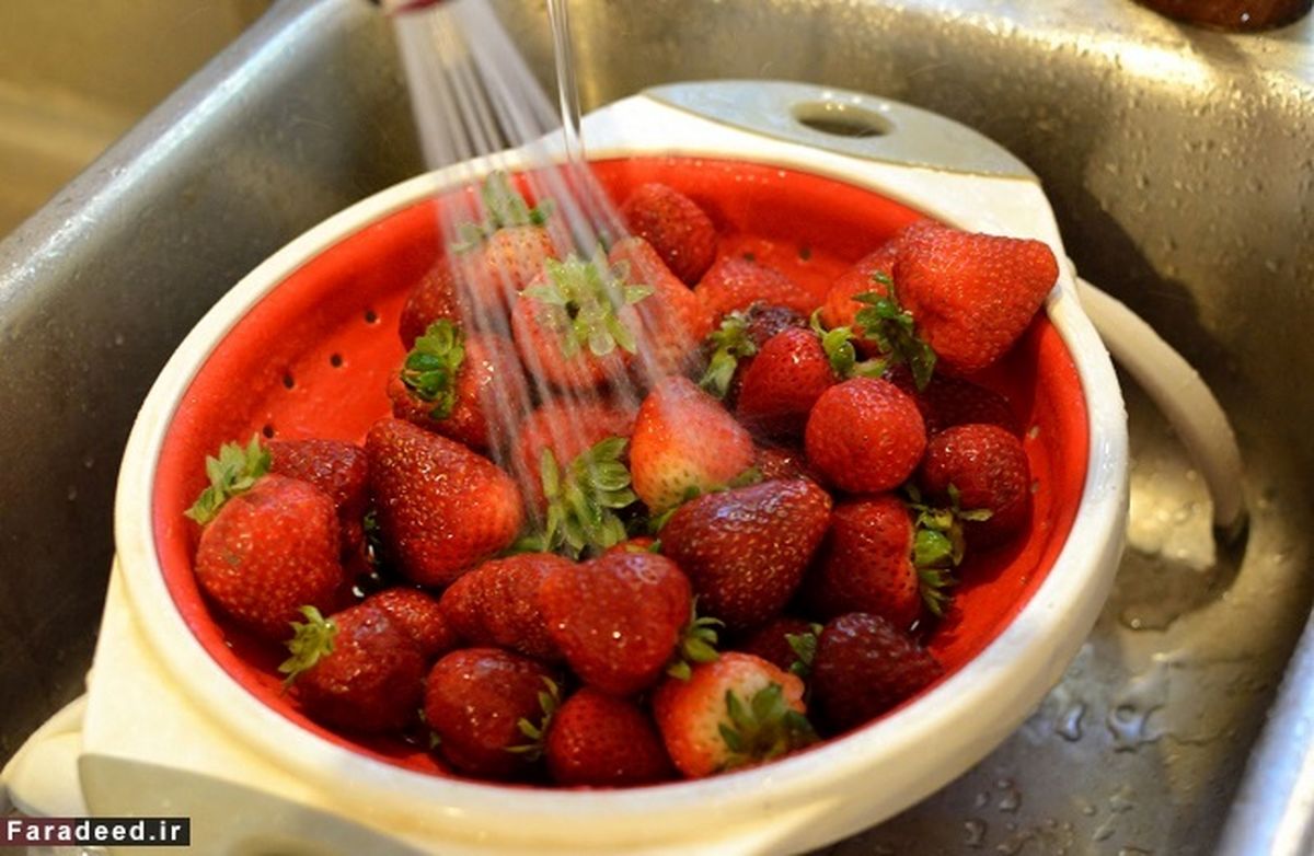 روشی ساده برای ضدعفونیِ میوه‌ها و سبزیجات