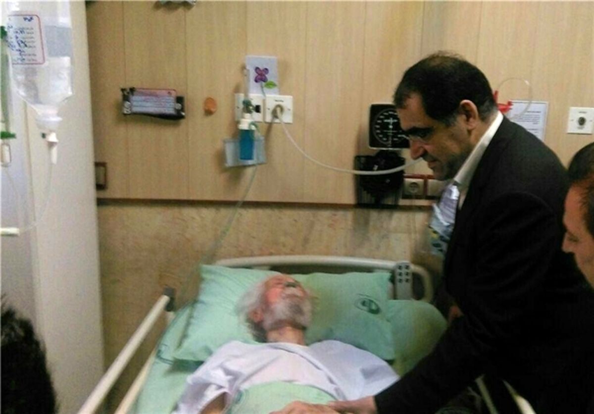 عیادت وزیر بهداشت از «حمید سبزواری»+عکس