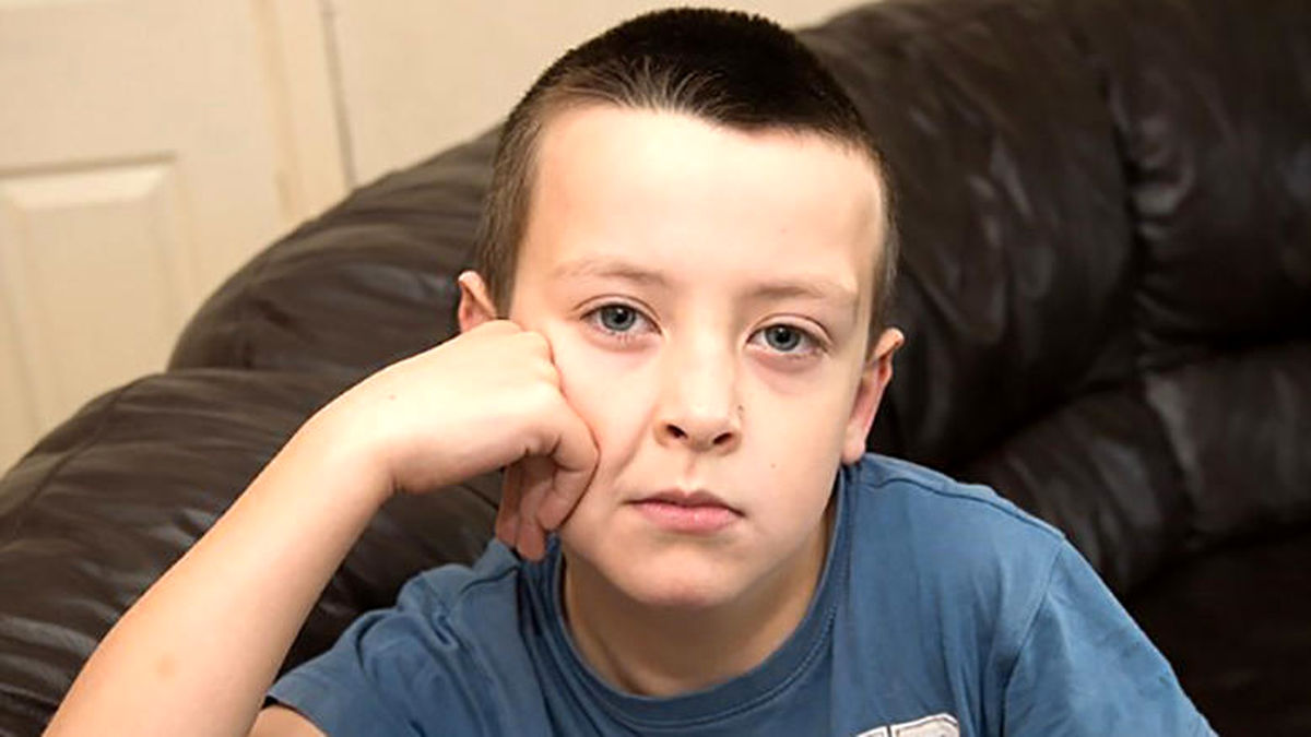 تولد ۸ سالگی پسری که با قلب نصفه زندگی میکند +عکس