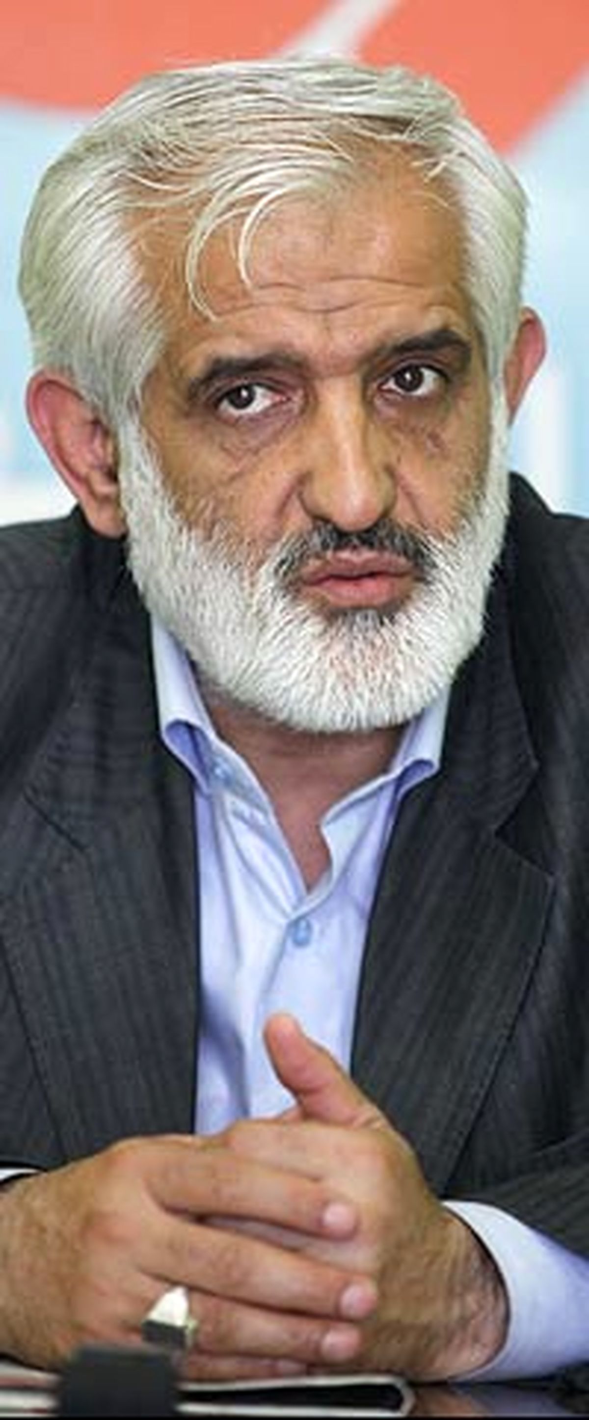 بازگشت الهام به دولت یک سناریو است/ جریان انحرافی می‌خواهد انتخابات آینده را مدیریت کند