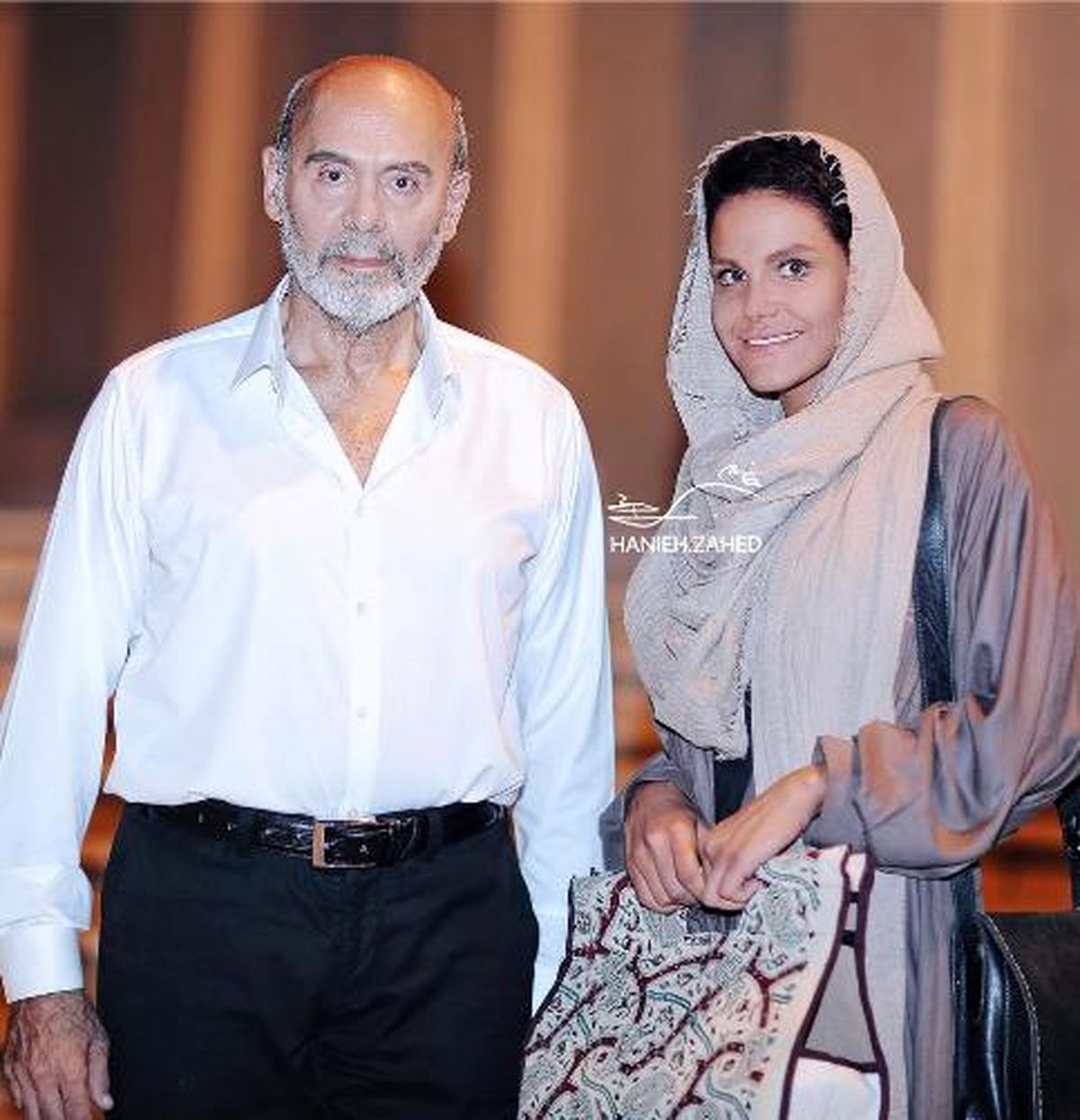 شباهت دختر جمشید هاشم پور به پدرش! +عکس