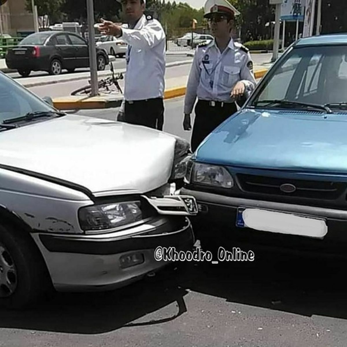 تصویری عجیب از تصادف پراید و پژو پارس!