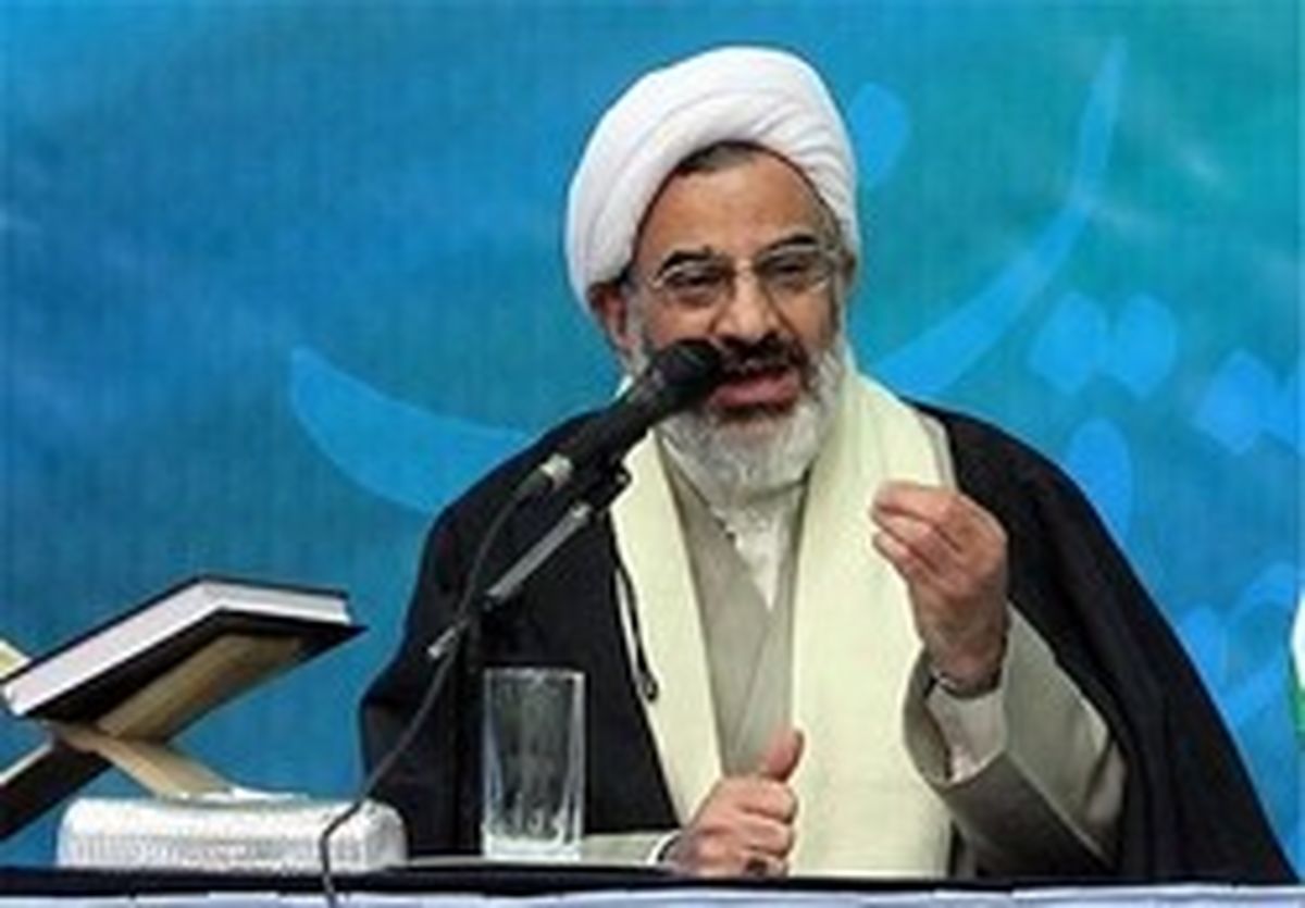 با تمام توان در راستای مطالبات رهبری تلاش می‌کنم