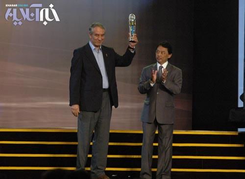 کفاشیان وجایزه بهترین فدراسیون‌آسیا/عکس