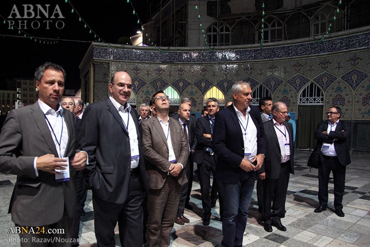 سفیر فرانسه در حرم امام رضا(ع)+تصاویر