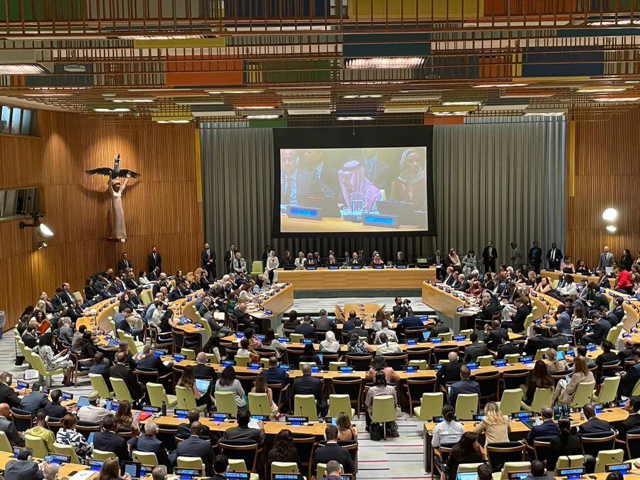 فیلمی از خروج هیئت‌های ایران، فلسطین و یمن از اجلاس بین المجالس به هنگام سخنرانی رئیس کنست صهیونیستی