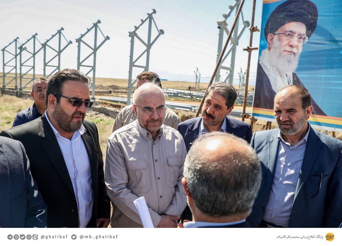 دستور قالیباف برای بررسی و پیگیری رفع موانع از مسیر کارخانۀ آلومینای سراب