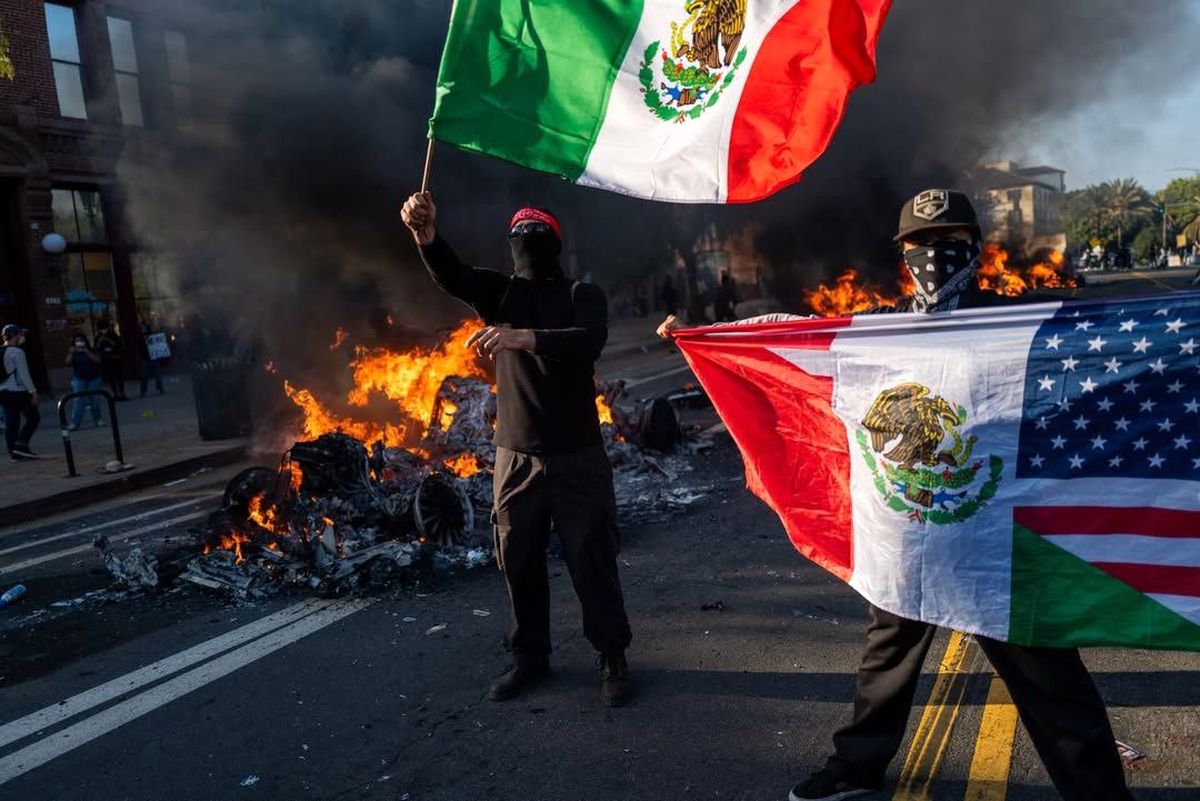 تصاویری از حضور ماشین‌های سنگین نظامی در شهر لس‌آنجلس