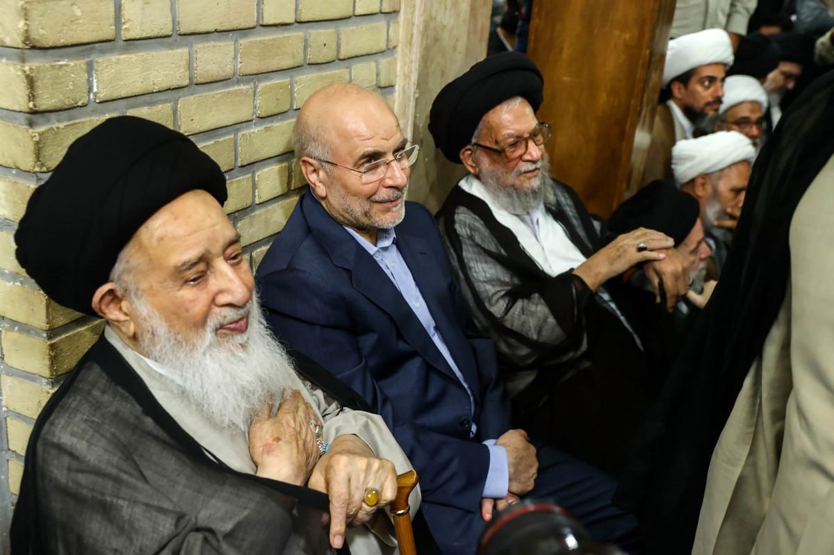 تصاویر: حضور قالیباف در مراسم ترحیم همسر مرجع عالیقدر آیت‌الله العظمی سیستانی