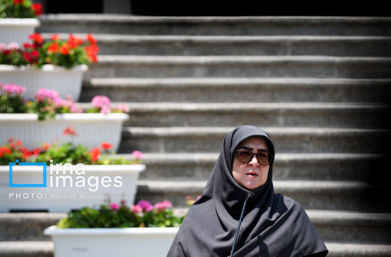 مهاجرانی: تعطیلات تابستانی یک هفته‌ای در دست بررسی است