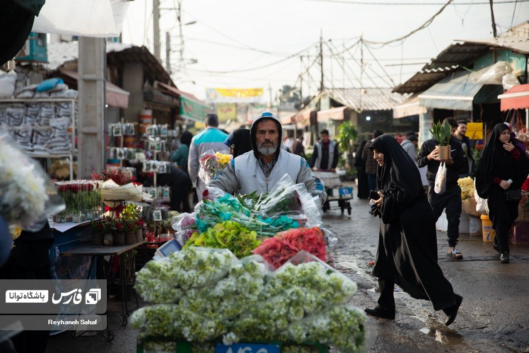 تصاویر: حال و هوای بازار گل درآستانه روز مادر