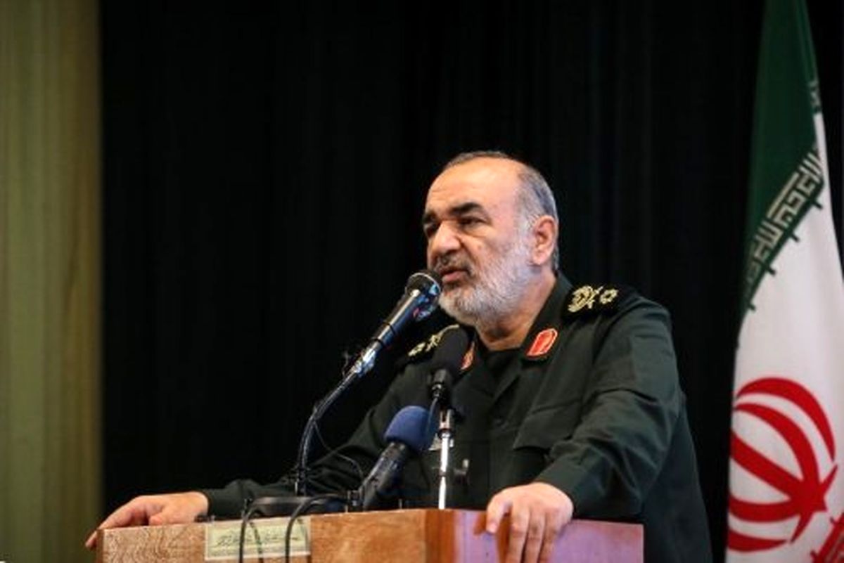 سرلشکر سلامی: دستاورد بزرگ نشان داد تحریمهای دشمن تاثیری ندارد