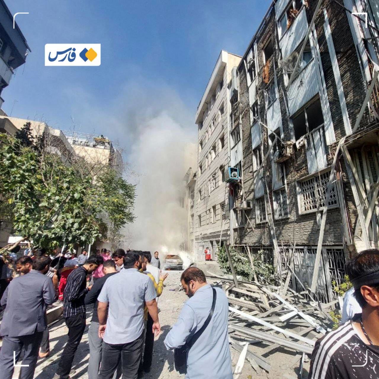 تصویری از حملهٔ رژیم صهیونیستی به ساختمان مسکونی حوالی خیابان کشاورز تهران +عکس