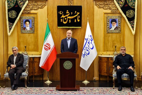 تصاویر: بدرقه رسمی محمدباقر قالیباف در سفر به ژنو