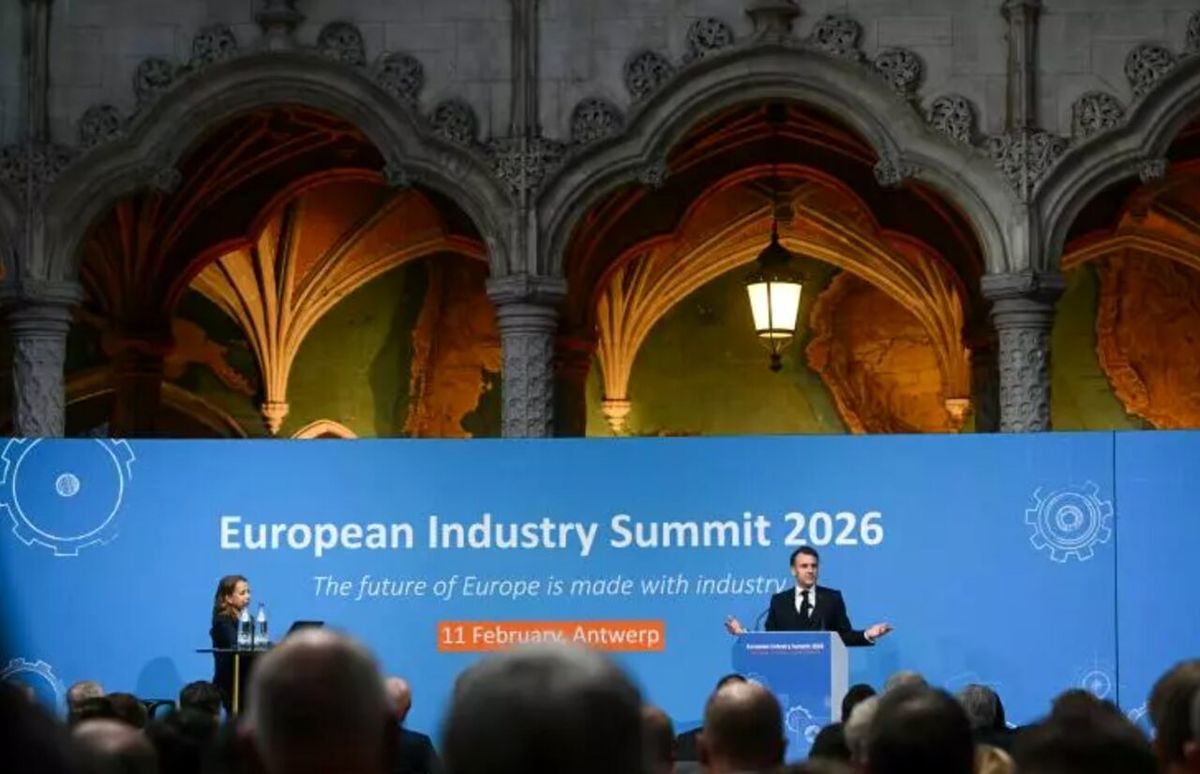 هشدار جدی مکرون: اروپا به شدت در معرض خطر است