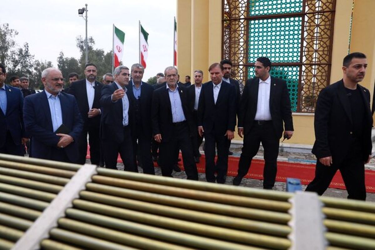 بازدید پزشکیان از نیروگاه اتمی بوشهر+عکس