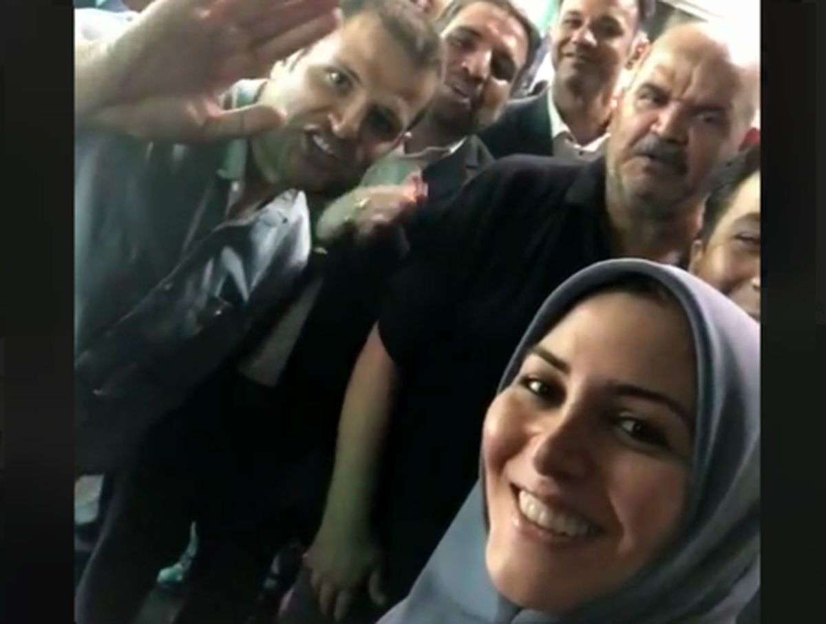 بازیگر سینما خبرنگاران شبکه خبر را غافلگیر کرد +فیلم