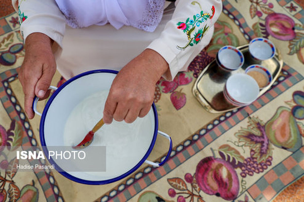 تصاویر: «فرنی» سوگلی سفرههای افطاری