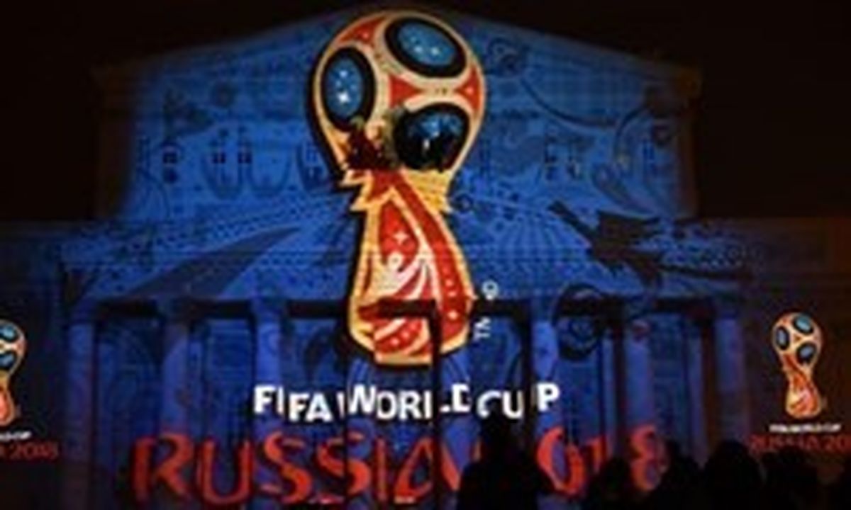 ساخت ماکت غول‌پیکر جام‌جهانی در هند +عکس