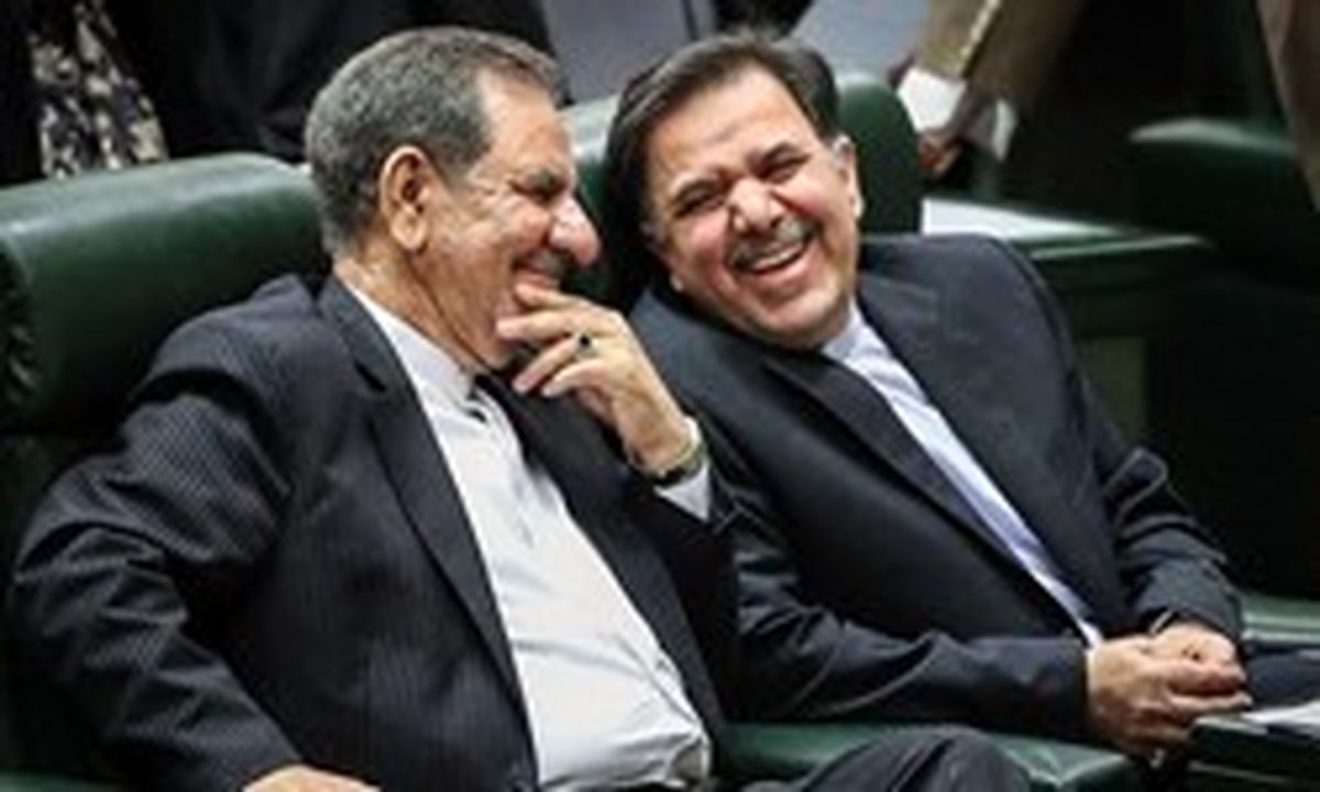 اقدامات بی‌سابقه‌ای که عباس آخوندی به آن‌ها می‌نازد!