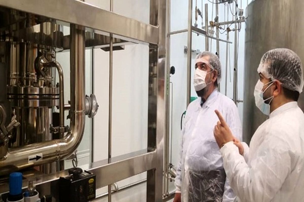 بازدید محسن رضایی با پوشش متفاوت +عکس