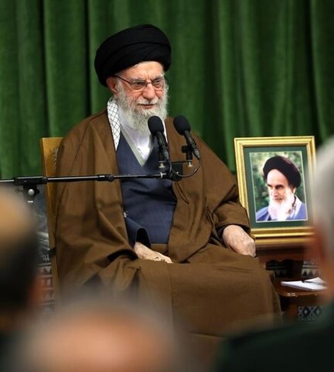 رهبر انقلاب: به‌رغم مشکلات، نقاط مثبت در کشور زیاد است