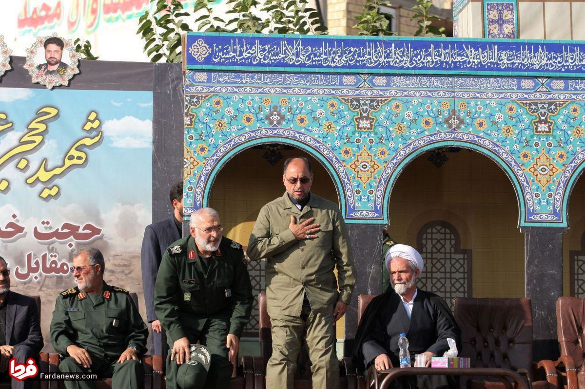 عکس: سردار وحید حقانیان در مراسم تشییع شهید حججی