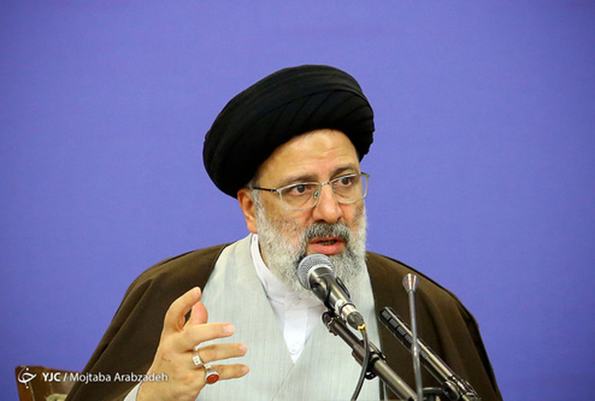 رئیسی: سپاه پناه مردم در حوزه خدمت رسانی و سازندگی است