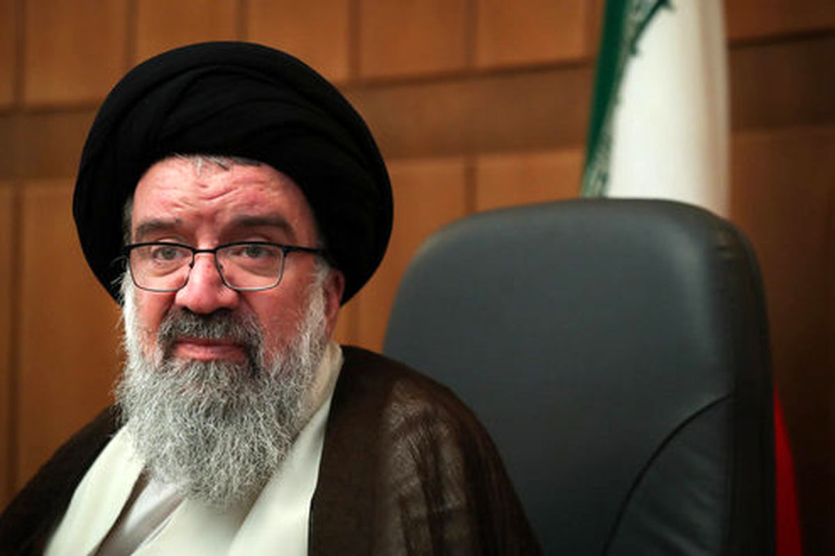 آیتالله خاتمی: ایران قدرتمندترین نیروهای مسلح در منطقه را دارد