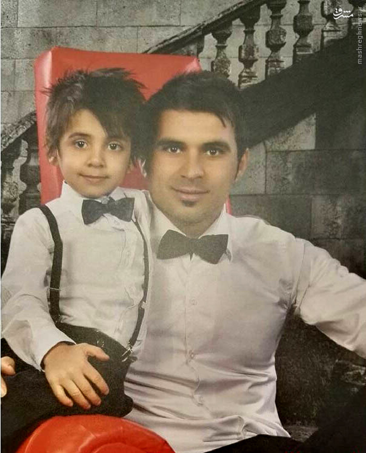 عکس یادگاری مرحوم نوروزی با پسرش