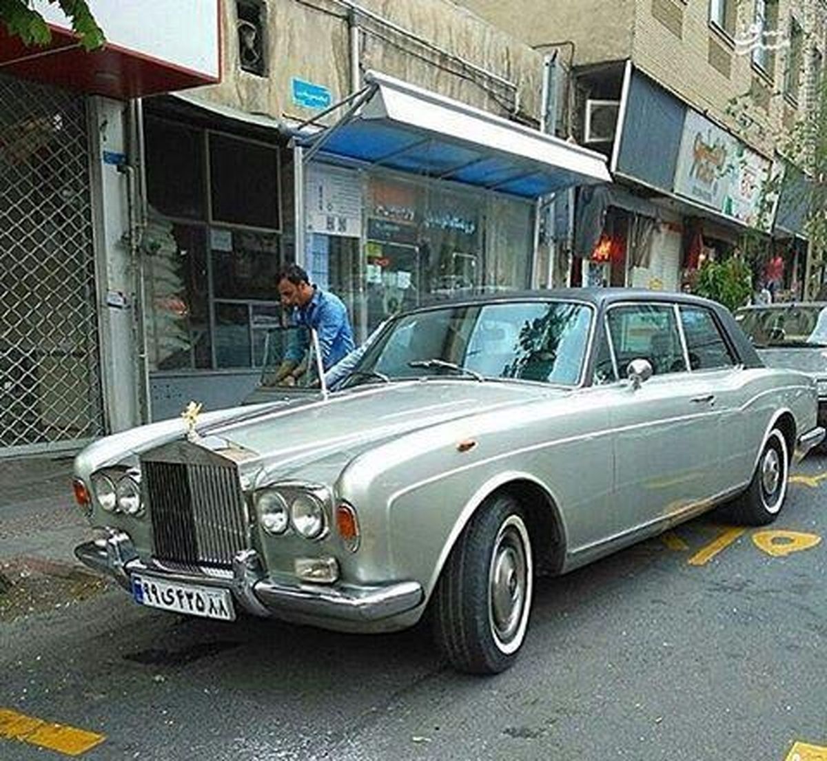 عکس: ماشین کلاسیک بسیار قیمتی در تهران