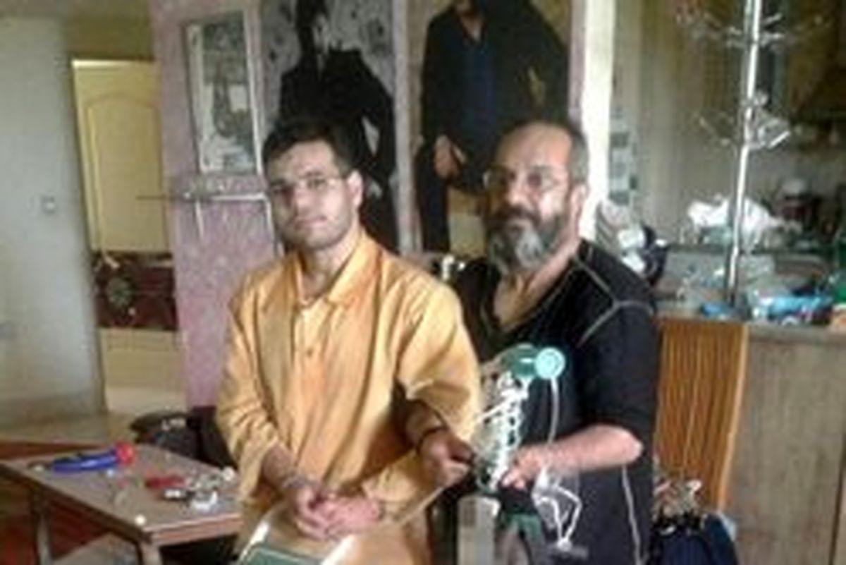 دستگیری پدر و پسر مأمورنما +عکس