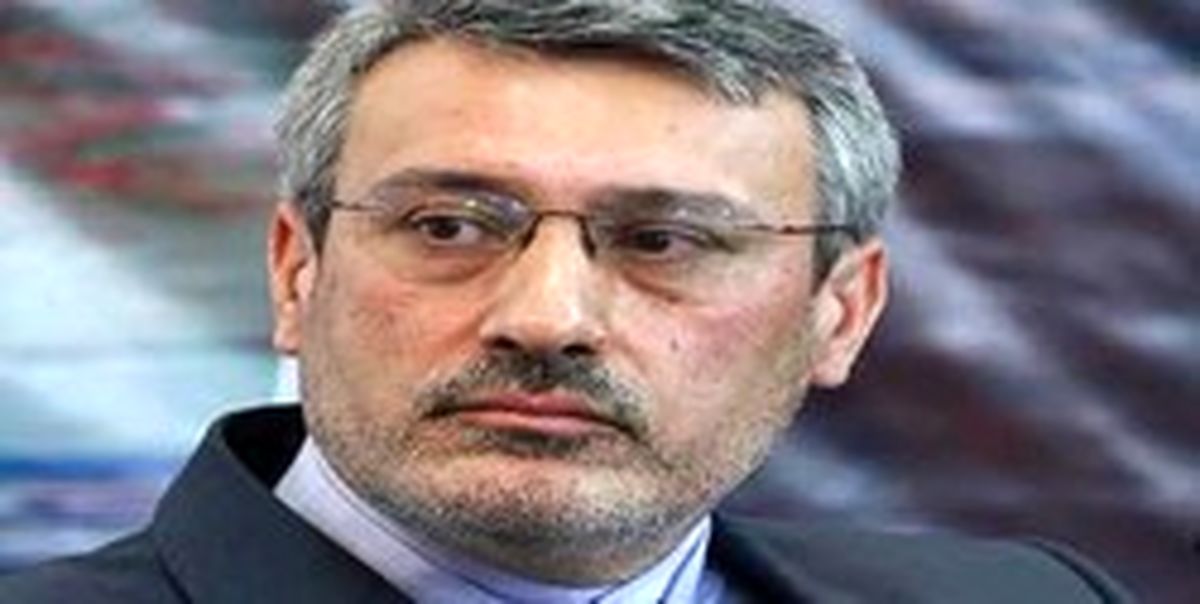 توئیت بعیدی نژاد درباره اهتراز پرچم سوریه در شهرمنبج