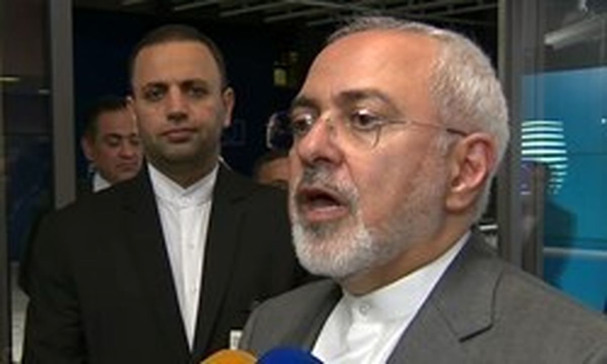ظریف: کلاهکهای هستهای در دستان رژیمی است