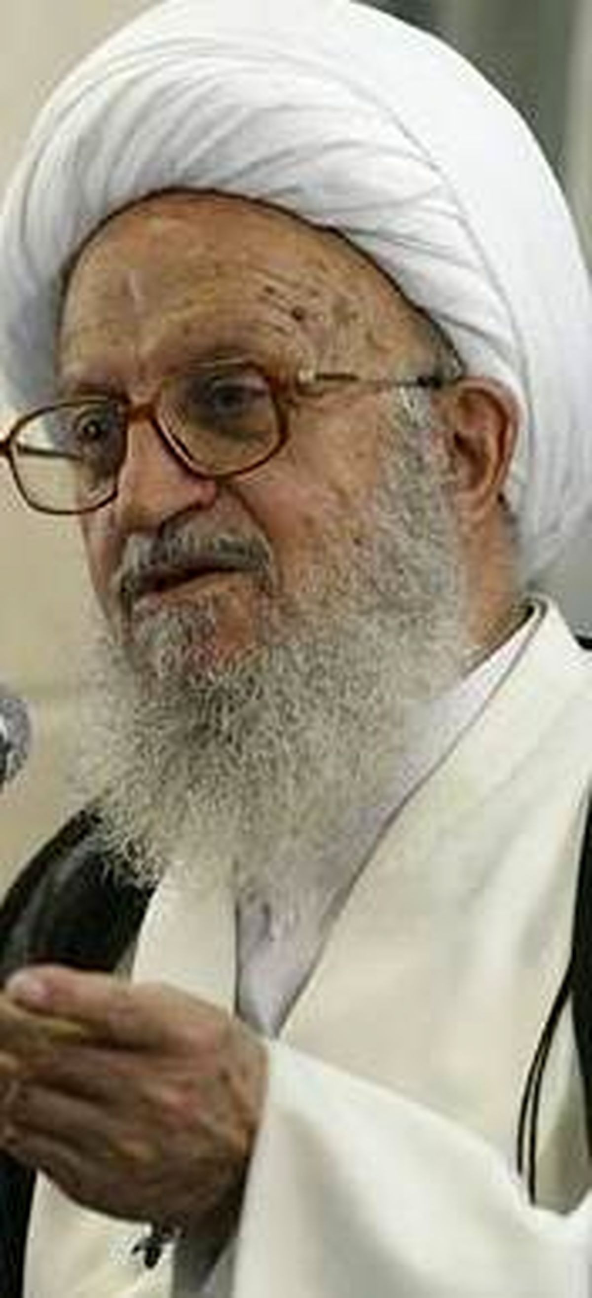 آیا بانک‌های ما اسلامی هستند؟/اسم دینی دارند و کارمزد 28 درصدی می‌گیرند! / رباخواری را با ریاکاری انجام می‌دهند