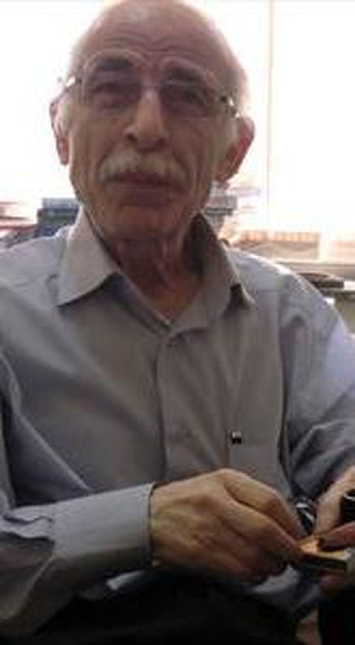 تاوان سیاست های اقتصادی نادرست دولت را می دهیم/ نیازی به پرداخت یارانه نقدی نیست