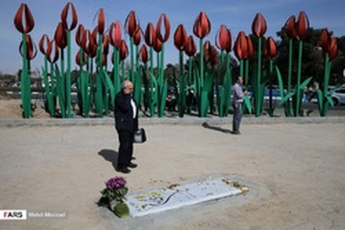 تصاویر: آخرین پنجشنبه سال در بهشت زهرا (س)