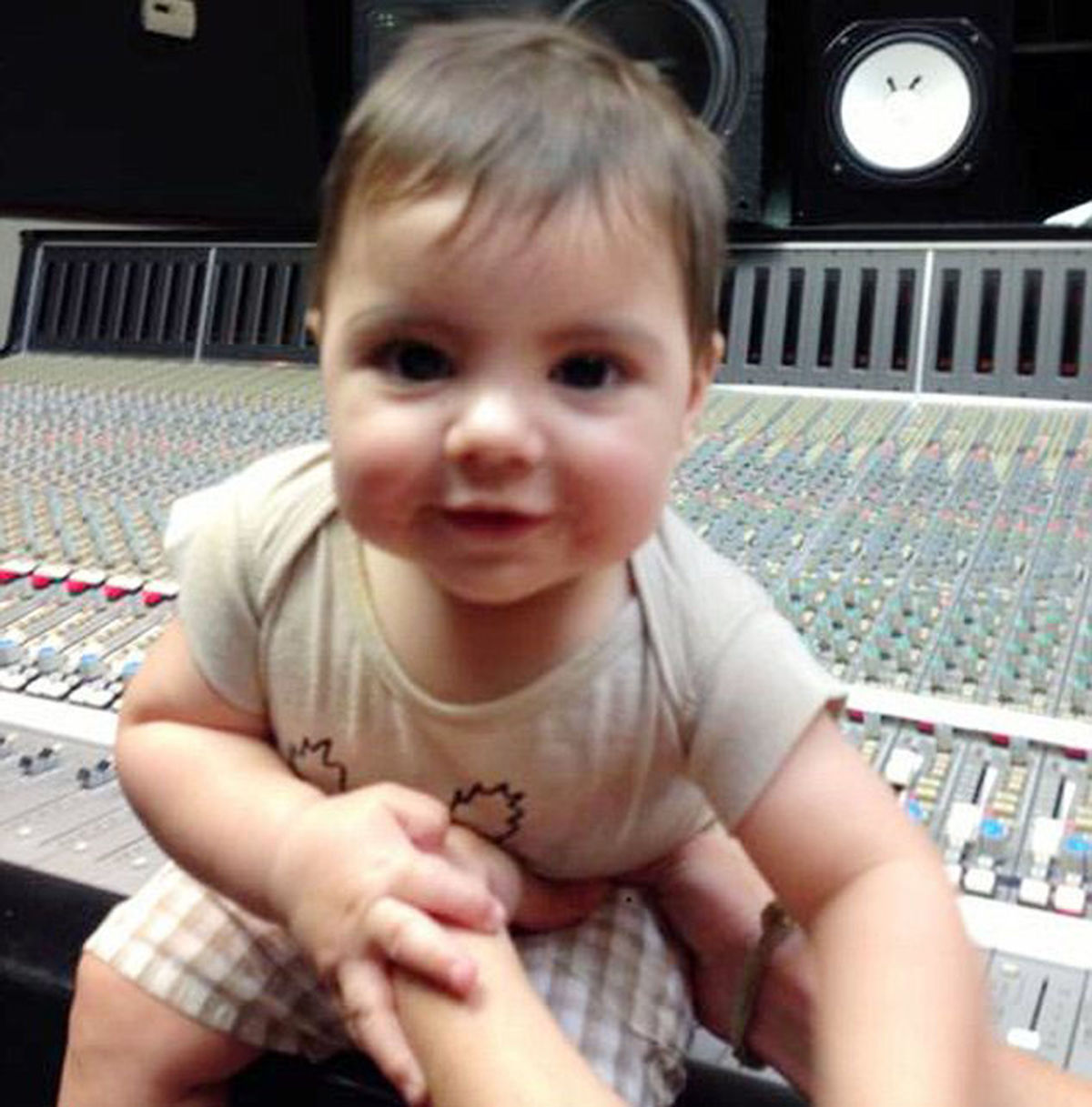 عکس جدید فرزند پیکه