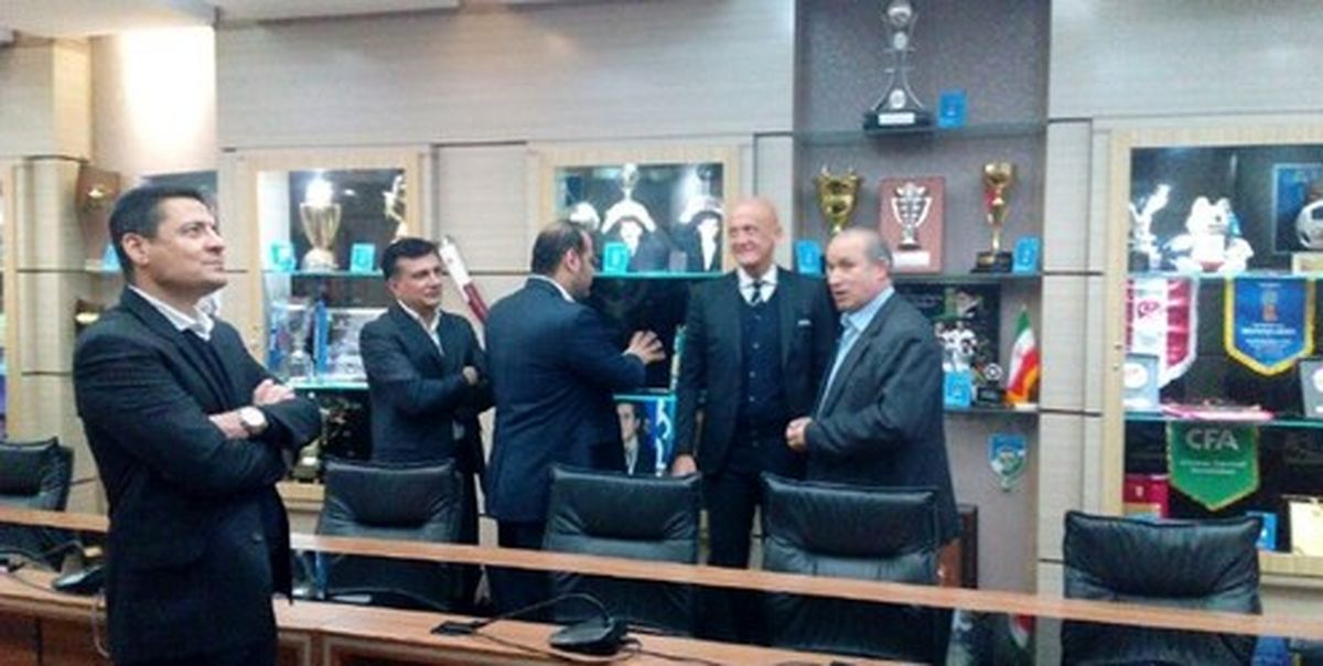 تماشاگر ویژه دیدار تیم‌های پرسپولیس - استقلال +عکس