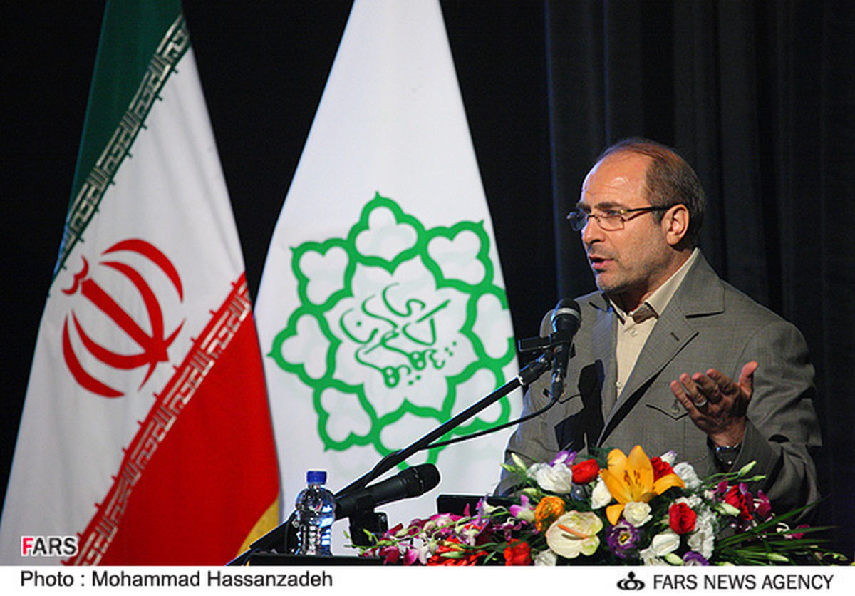 قاليباف: تمركزگرايی بلای جان كشور ماست