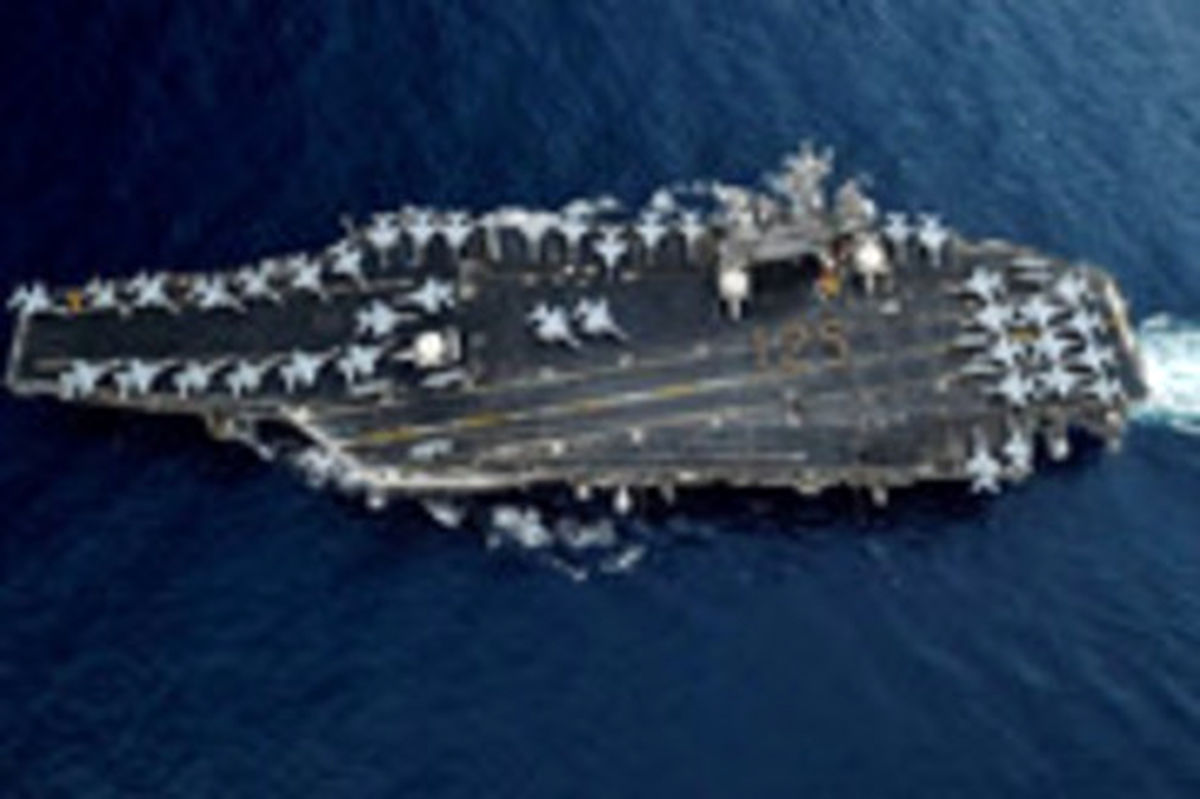 اتفاقی جالب در فیلمبرداری پهپاد ایرانی از ناو باکسر +فیلم