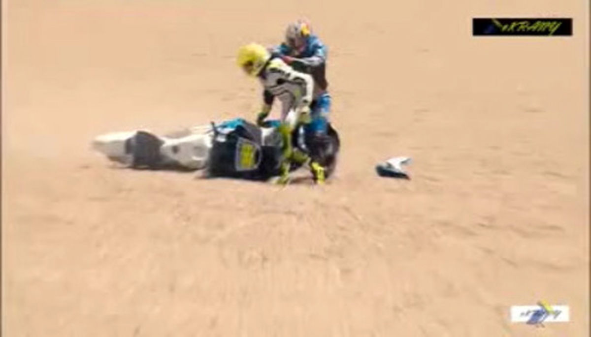 لحظات شیرین و متفاوت موتورسواری جهان +فیلم