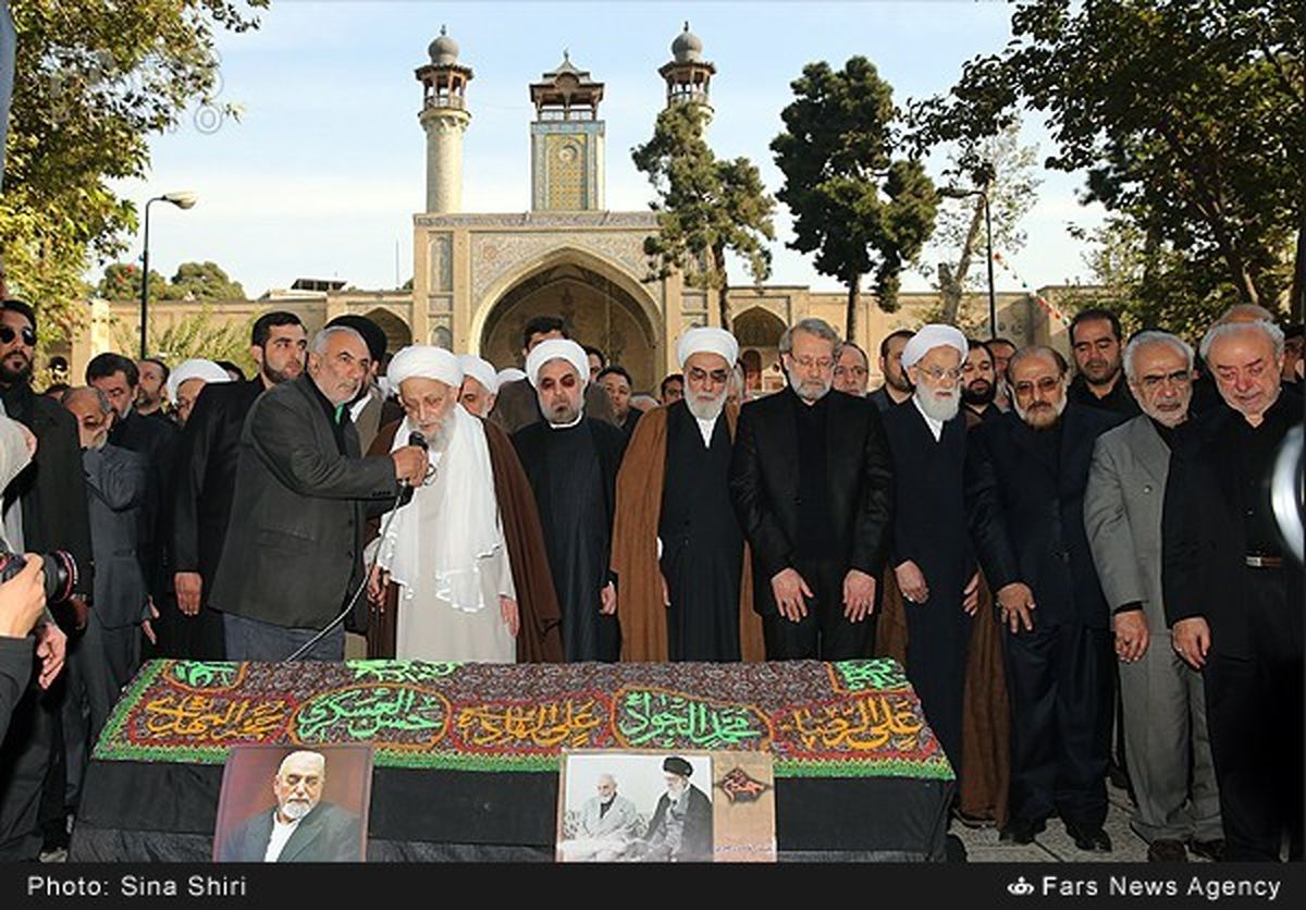 عکس/نماز مهدوی کنی بر پیکرعسگر اولادی