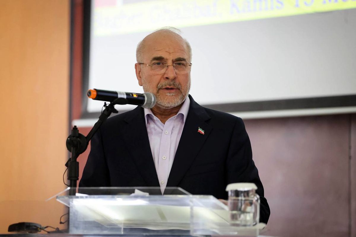 استقبال از قالیباف توسط شیعیان اندونزیایی در مرکز فرهنگی اسلامی اندونزی