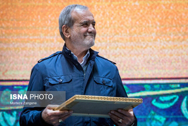 بازدید رئیس‌جمهور از اتاق عمل جراحی قلب در قزاقستان